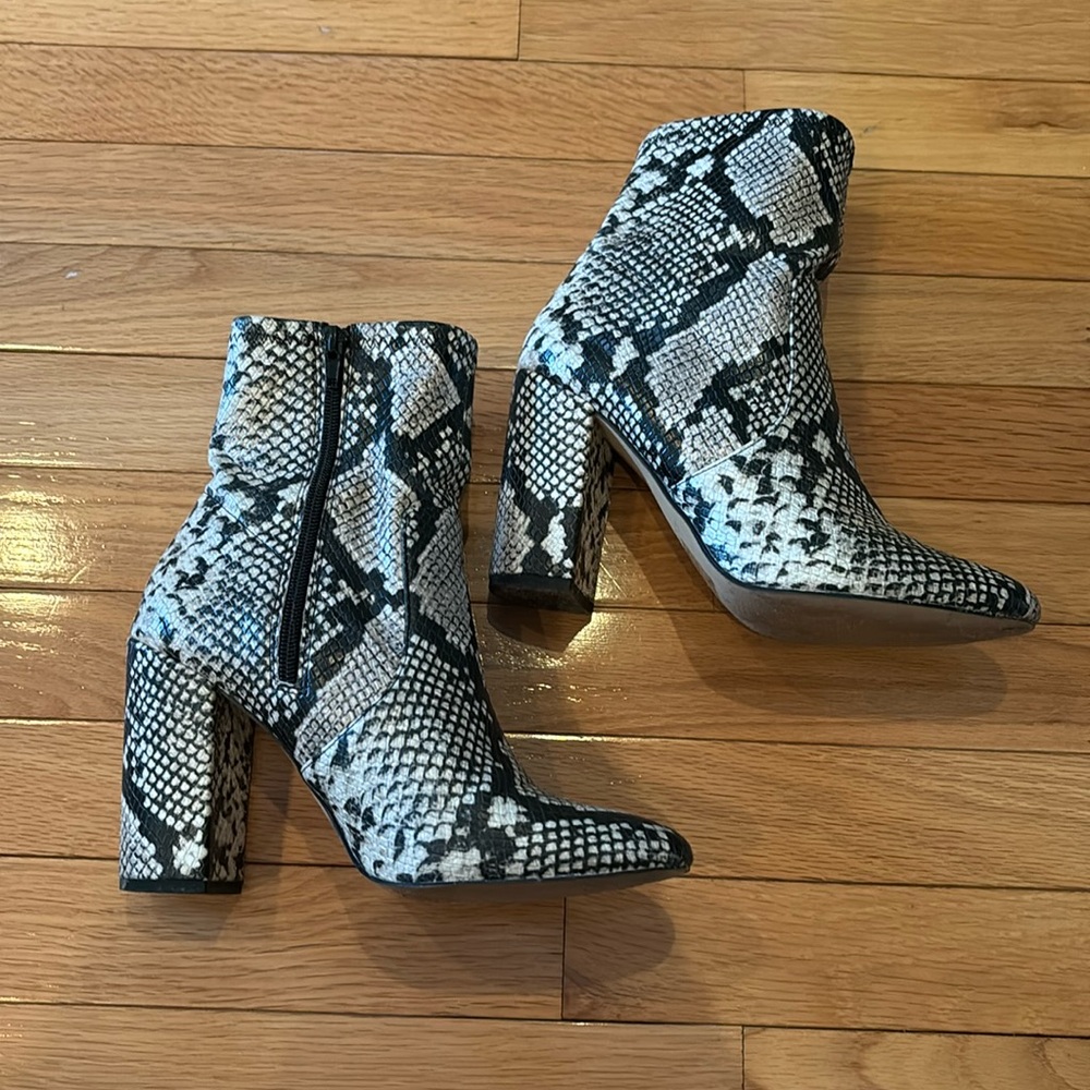 Snake-Print Block Heel Ankle Boots - Black & White